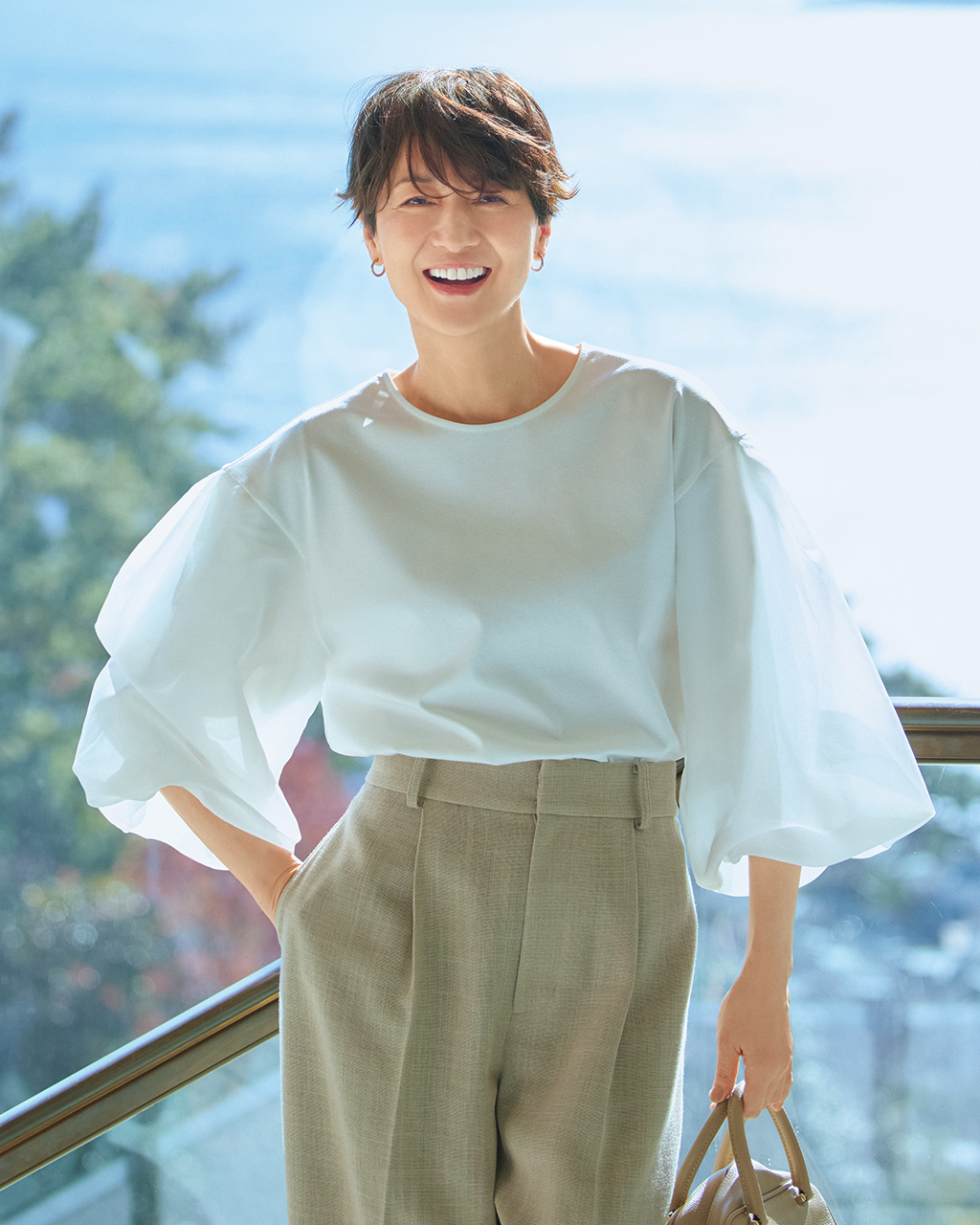 シフォン切替え・パフスリーブプルオーバー