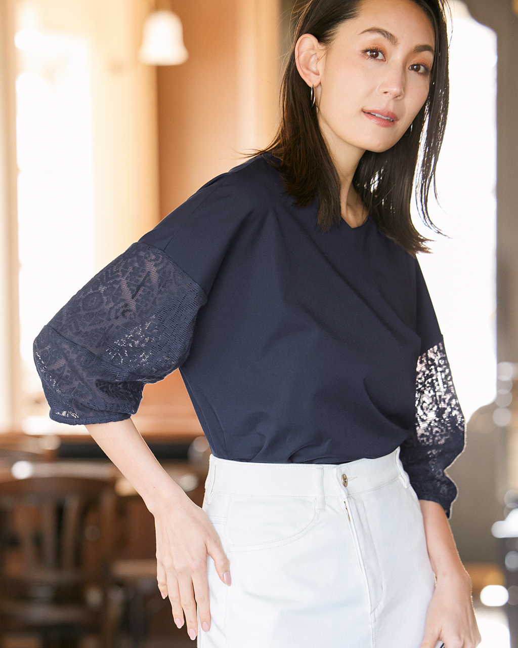 レース使い・ランタンスリーブトップス