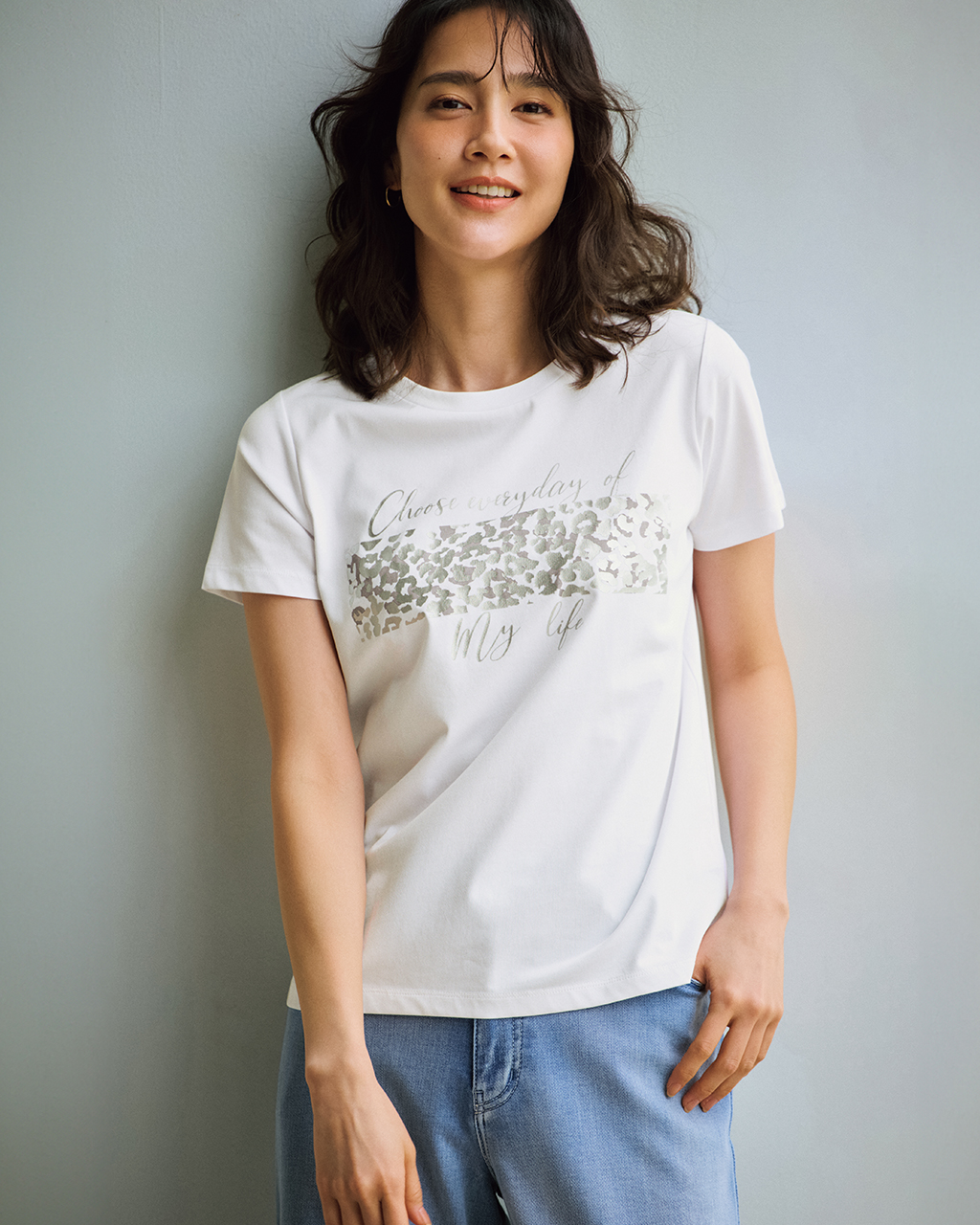 メタリックデザインTシャツ