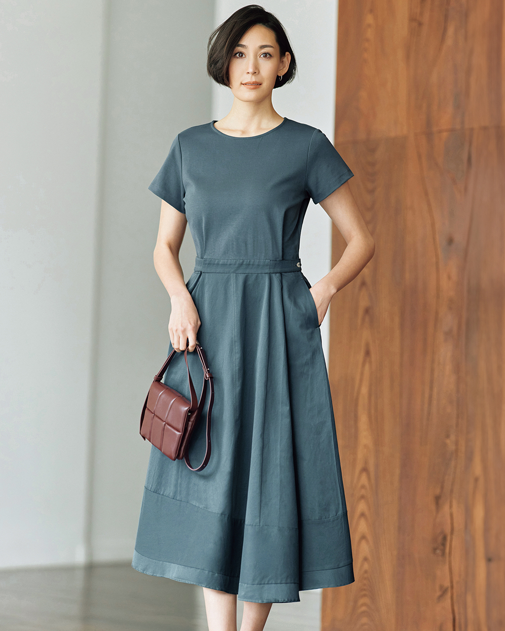異素材コンビ・アシンメトリーワンピース